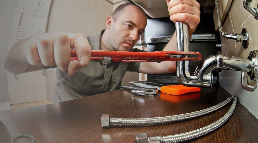 Professional clogged toilet repair in Phillipsburg, MO